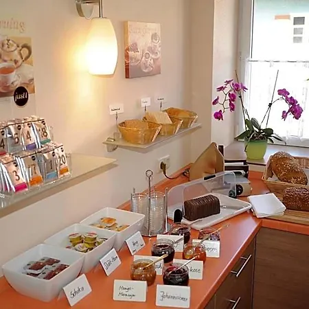Post - Regionales Grosses Fruehstuecksbuffet - Auch Gf & Lf شايديغ