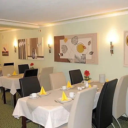 فندق Post - Regionales Grosses Fruehstuecksbuffet - Auch Gf & Lf شايديغ