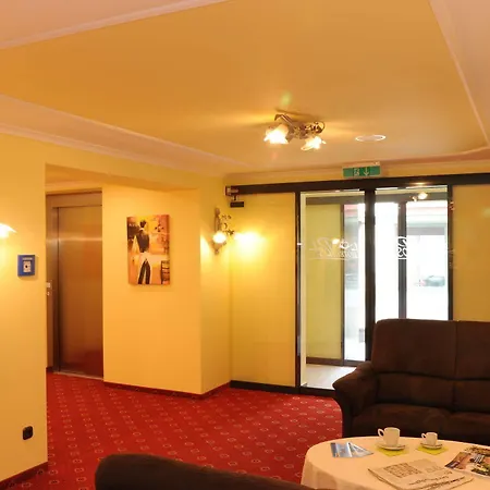 Post - Regionales Grosses Fruehstuecksbuffet - Auch Gf & Lf Hotel 3*