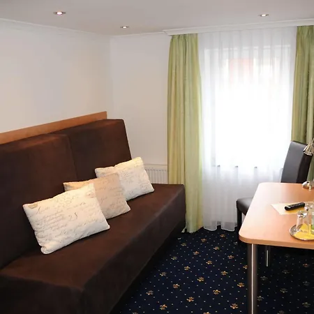 Post - Regionales Grosses Fruehstuecksbuffet - Auch Gf & Lf Hotel 3*