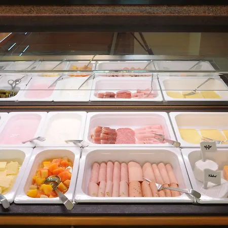 Hotel Post - Regionales Grosses Fruehstuecksbuffet - Auch Gf & Lf